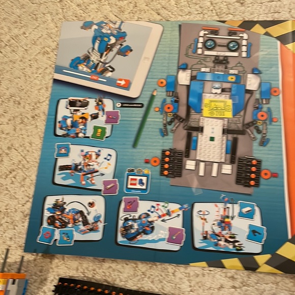 Lego BOOST  5in1 Build, Code, Play set. Barely played with. Most pieces included - Picture 13 of 15